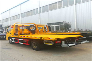 潞西附近拖车救援搭电